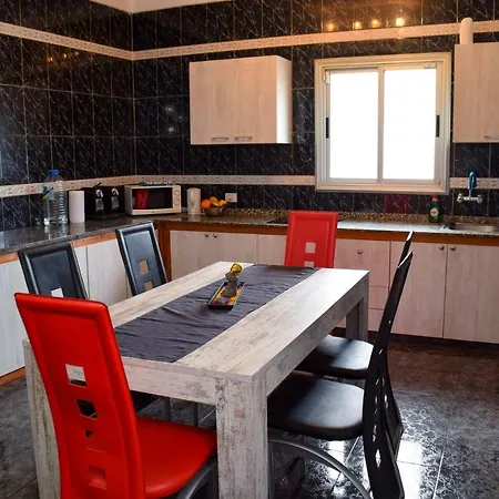 La Caleta 1 Homestay *